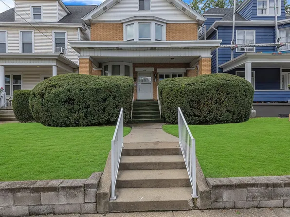 517 Maplewood Ave, Ambridge, PA 15003