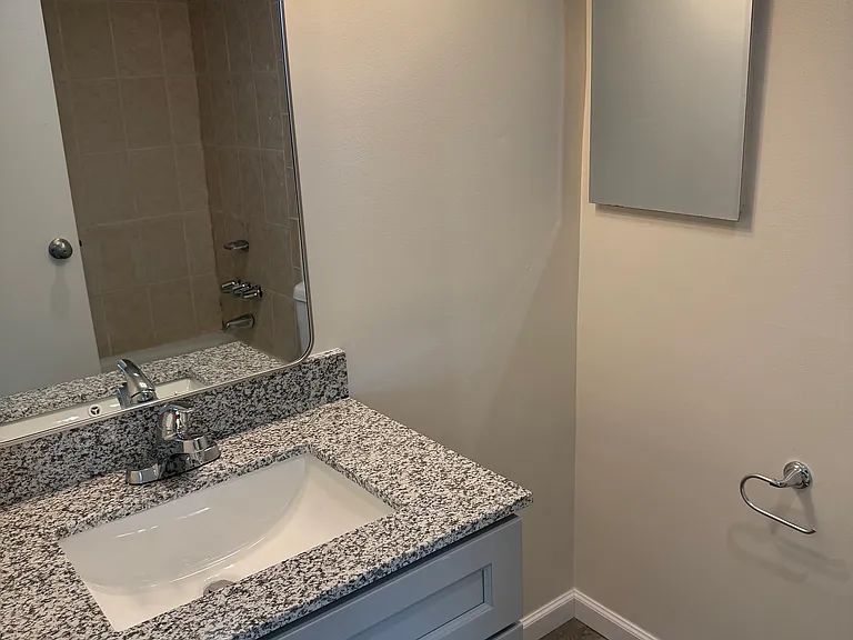 5500 Holmes Run Pkwy #320 — Photo 15