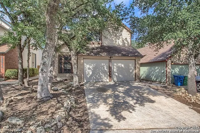 16615 Spruce Tree Ln