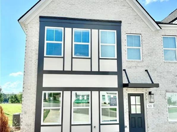 520 Waterpoint Way #17, Opelika, AL 36801