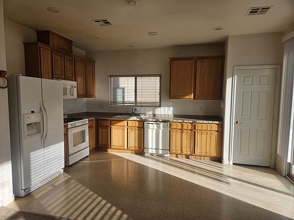 5th image of 7664 Hope Valley St