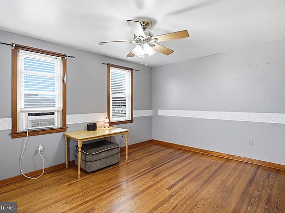 5th image of 45 New Hampshire Ave