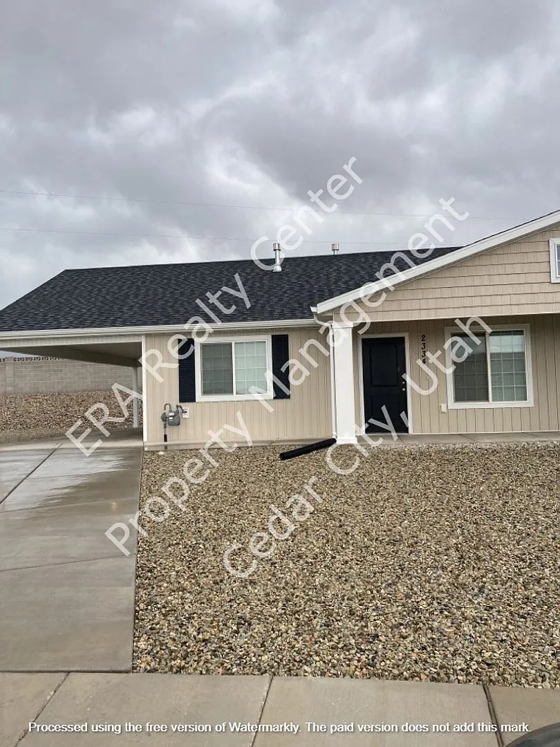 Move-In Discount! Newer Construction - 2 bedroom - 1 Bathroom — Photo 1