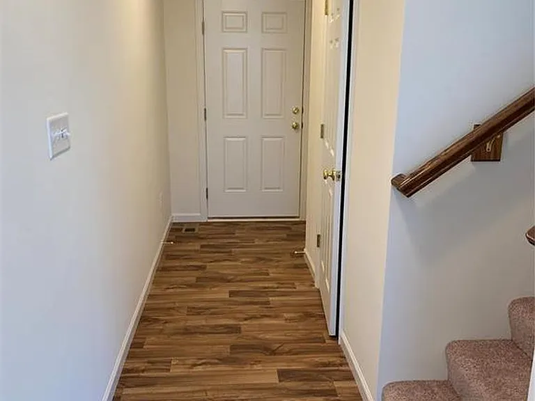 612 Summer Breeze Ln — Photo 4