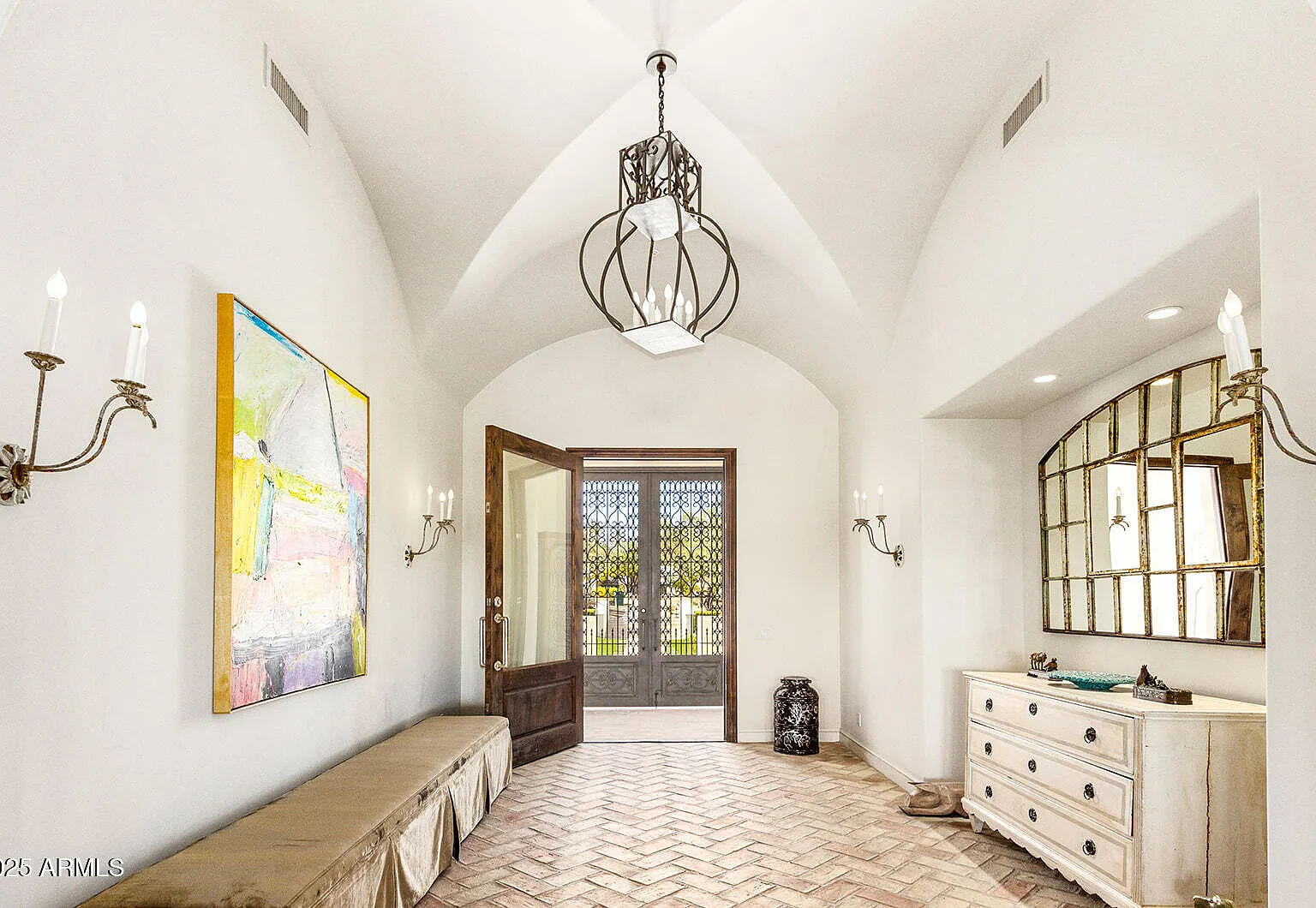 5 bed, 4.5 bath, 6832 sqft, $35,000 — Photo 4
