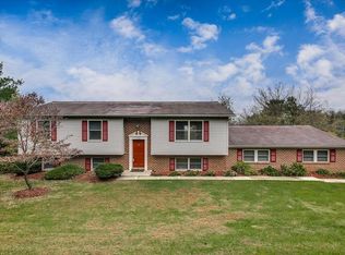 1198 Emerald Ridge Dr, Westminster, MD 21158