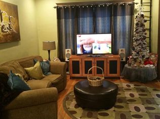 33 Manchester Pl, Buffalo, NY 14213