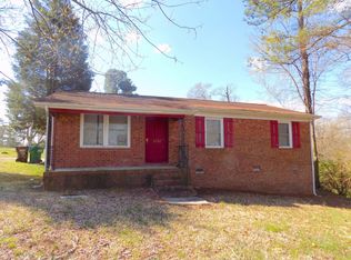 2932 Triangle Lake Rd, High Point, NC 27260