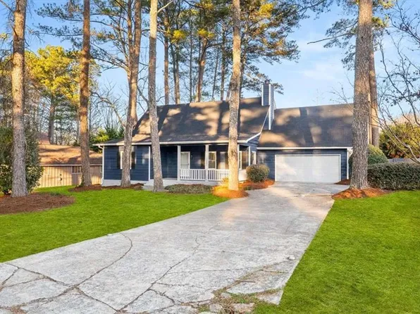 6630 Walker Rd, Riverdale, GA 30296