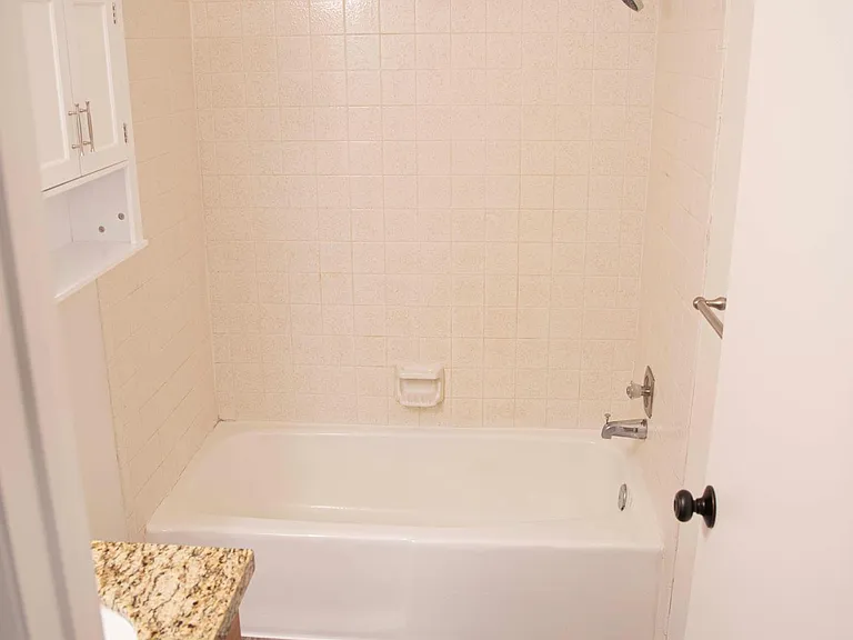 1793 S Laurelhurst Dr — Photo 9