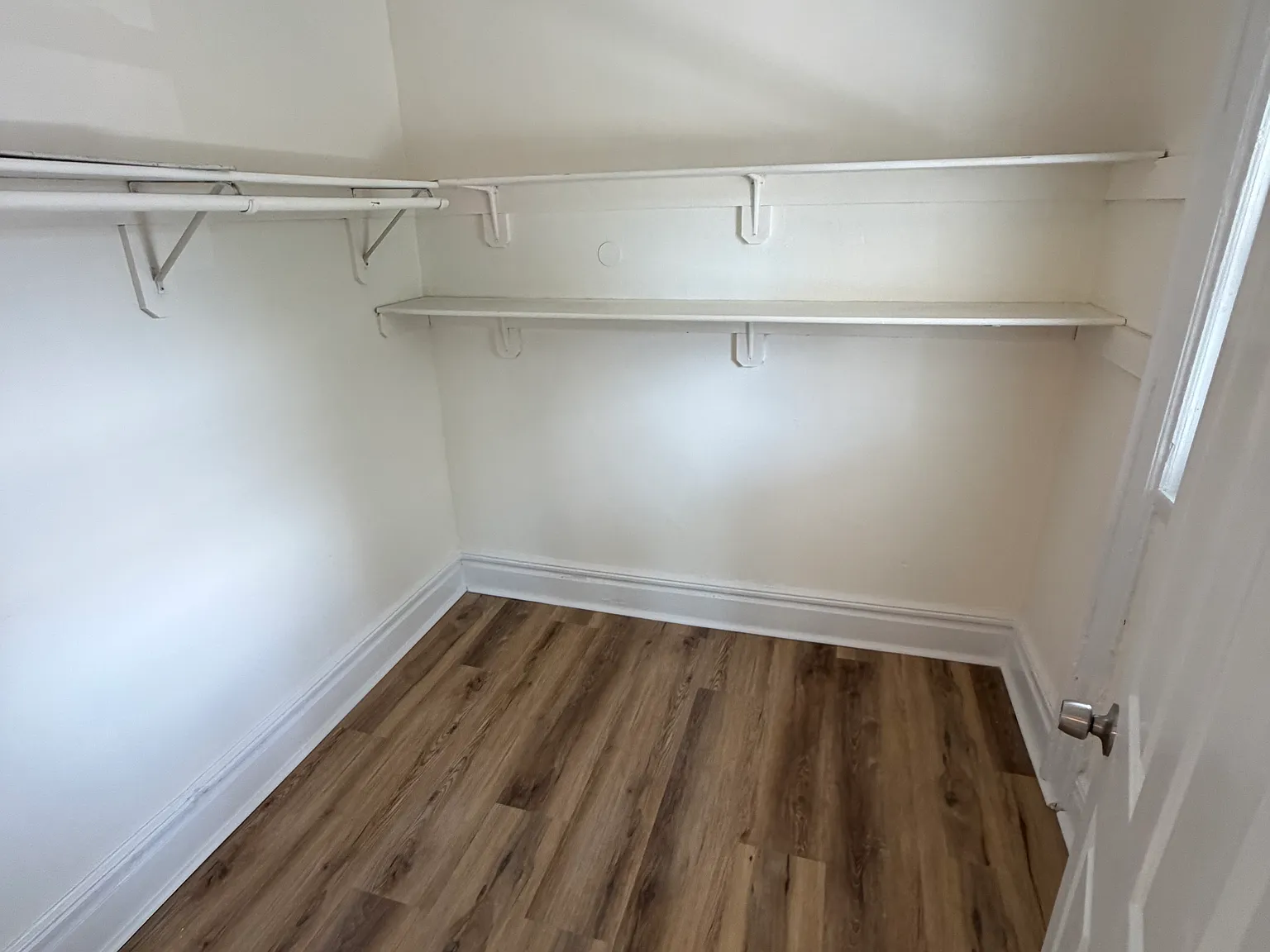 3 bed, $2,400 — Photo 3