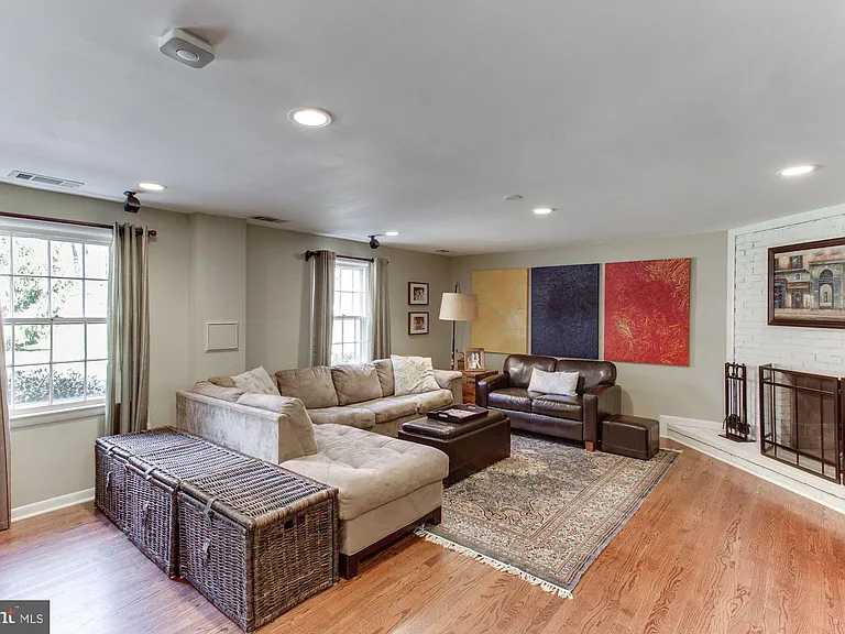 7510 Shadywood Rd — Photo 27