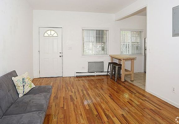 4th image of 14 Macon St #1