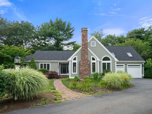 24 Ouimet Ln, Plymouth, MA 02360