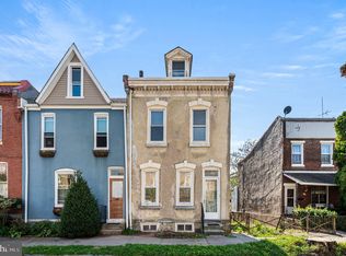174 Lauriston St, Philadelphia, PA 19128