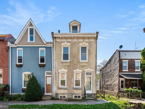 174 Lauriston St, Philadelphia, PA 19128