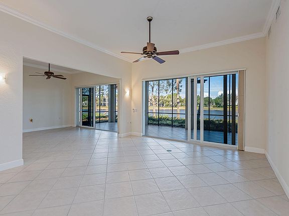 4th image of 9235 Tesoro Ln Unit 101
