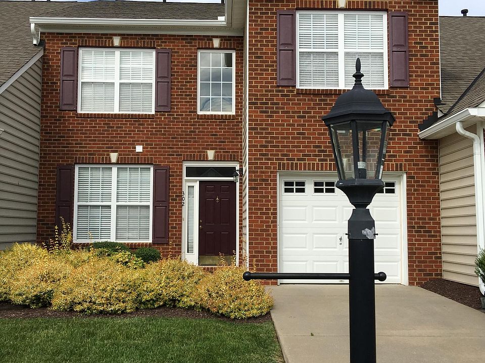 1st image of 302 Jamerson Ct