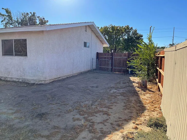 42030 Thornbush Ave — Photo 13