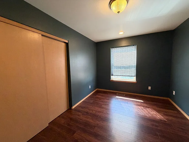 1721 Angela St — Photo 10