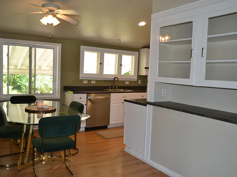 870 Pine Grove Ave — Photo 13
