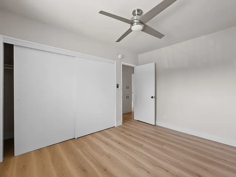 4958 N Maywood Ave #1A — Photo 9