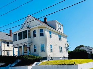 90 Greenwood St FLOOR 2, Cranston, RI 02910