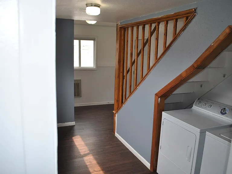 1215 W Pine St — Photo 8