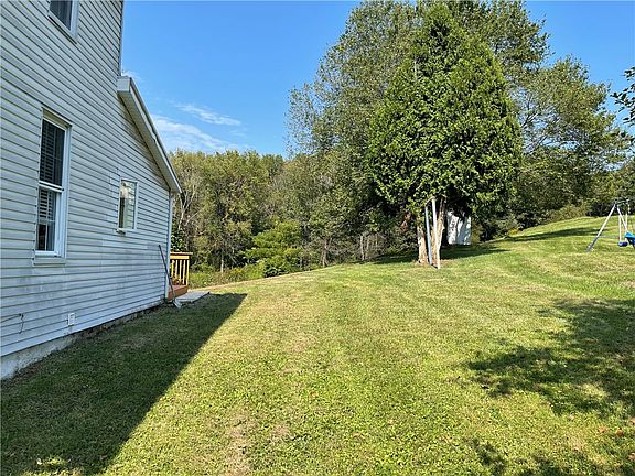 2nd image of 871 Old State Rd
