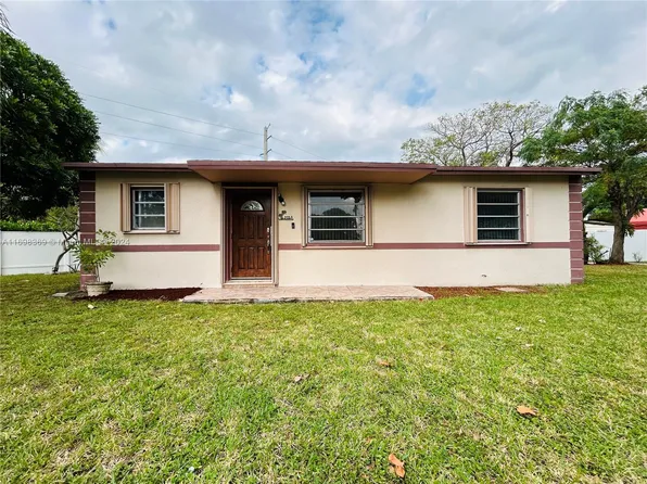 2223 Mayo St, Hollywood, FL 33020