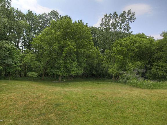 4th image of 7015 Cedar Highlands Dr NE