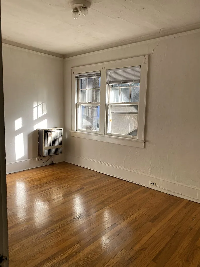 11 Murdock — Photo 3