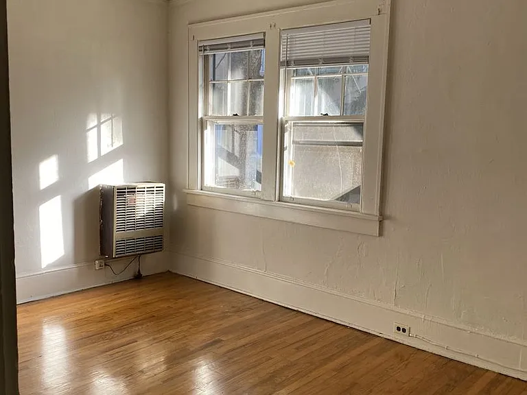 11 Murdock Ave — Photo 3