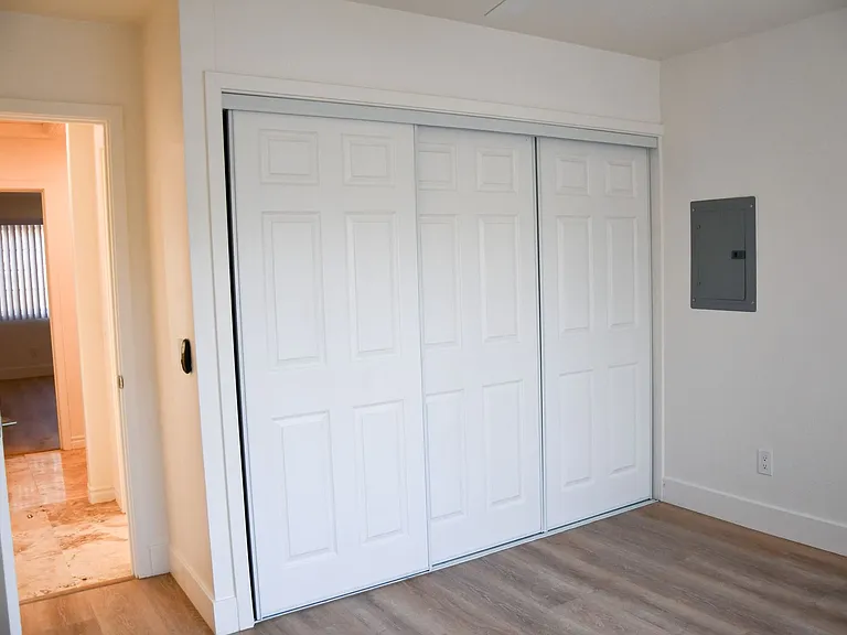 316 N Parker St — Photo 40