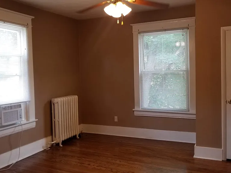 412 Woods Ave SW #3 — Photo 5