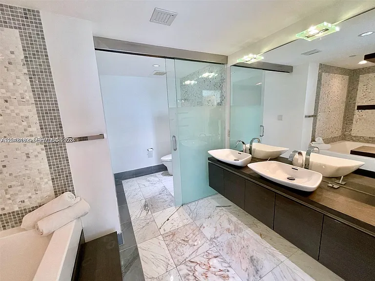 200 Biscayne Boulevard Way #3110 — Photo 4