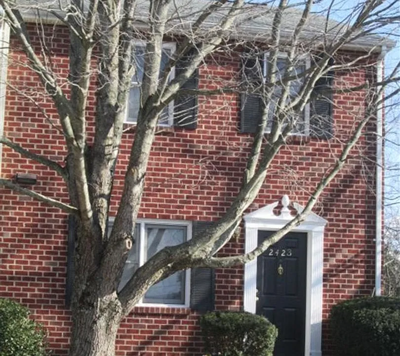 2423 Ridge Rd