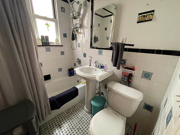 5th image of 25-42 Steinway St #2R