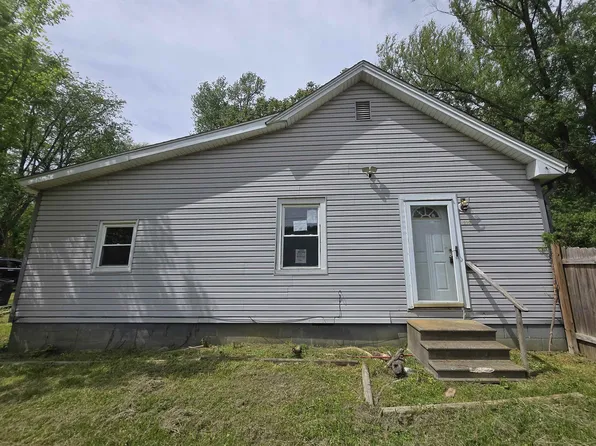 2271 Spring St, Spottsville, KY 42458