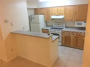 2 bed, 2.0 bath, 874 sqft, $1,595 — Photo 2