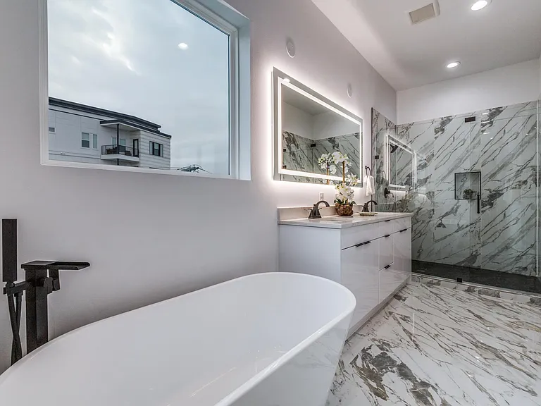 2714 N Carroll Ave #101 — Photo 18