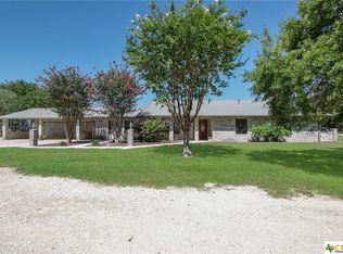 2217 Rudeloff Rd, Seguin, TX 78155