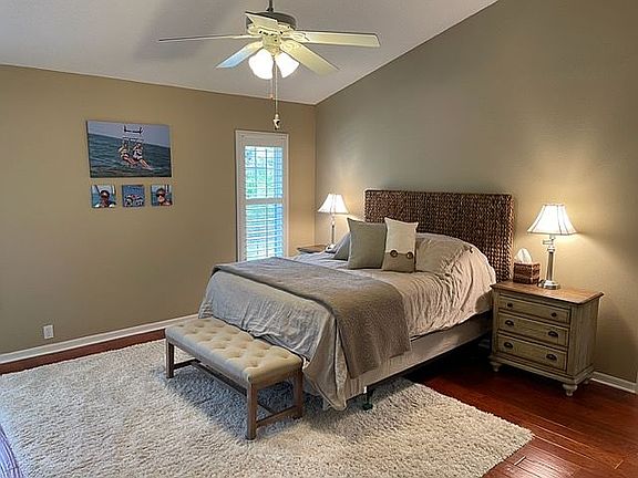 5th image of 8351 Creekview Ln