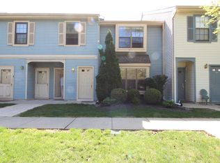 97 Wyndham Pl, Robbinsville, NJ 08691