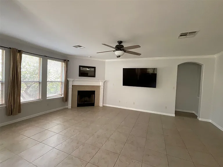 212 Choke Canyon Ln — Photo 9