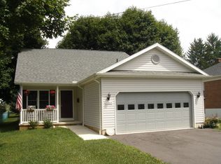 11305 Marbern Rd, Hagerstown, MD 21740