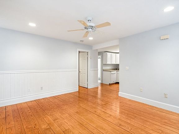 5th image of 6 Bartlett St #1