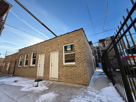 5th image of 6122 N Mozart St