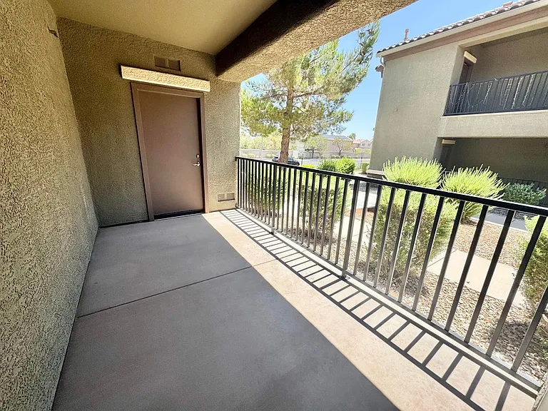6868 Sky Pointe Dr #1036 — Photo 26