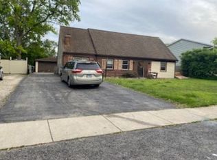 210 Thornhurst Rd, Bolingbrook, IL 60440